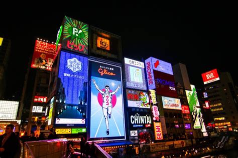 Viajar En Osaka Japón El Cartelero Glico Man Gigante Araña Cangrejo En