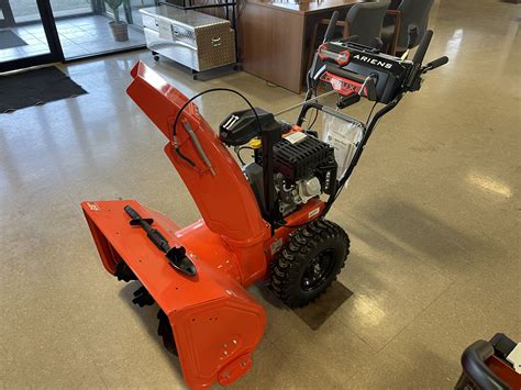 2023 Ariens Deluxe 28 SNO THRO PRO KING OF THE SNOW Residential Walk