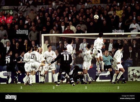 Sinisa Mihajlovic of Lazio fires in the free kick to score the ...