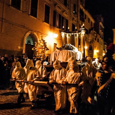 Processione Del Cristo Morto Vasteggiando