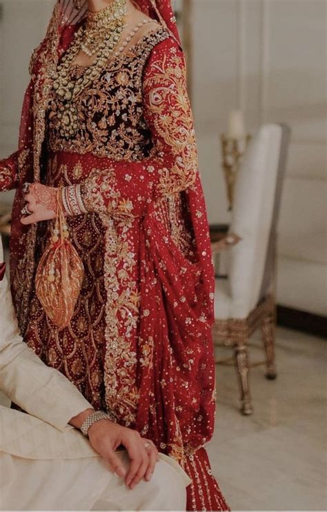 Baraat Bride Wearing Bunto Kazmi Shadi Dresses Bridal Dress Design