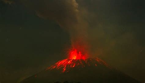 Gunung Slamet Berstatus Waspada Masyarakat Diminta Tidak Beraktivitas