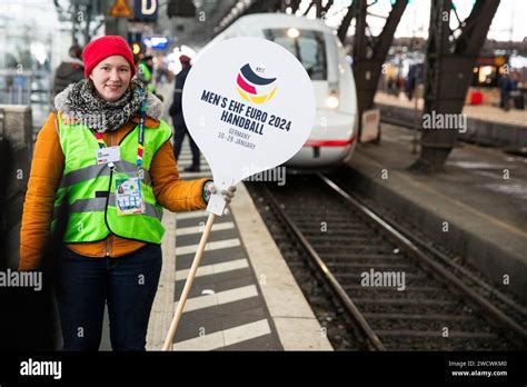 Empfang Der Deutschen Handballnationalmannschaft Am Hauptbahnhof Am