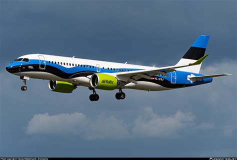 YL CSJ Air Baltic Airbus A220 300 BD 500 1A11 Photo By Niclas