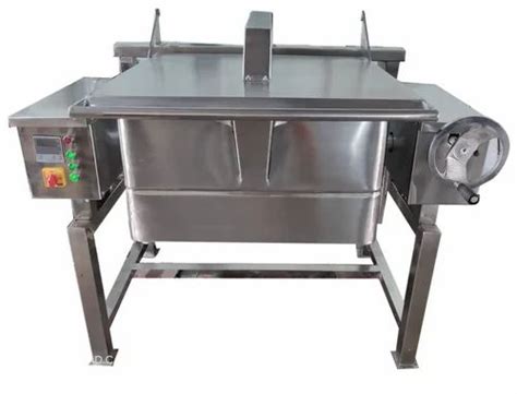 Silver Capacity Litre Electric Tilting Bratt Pan For Restaurant