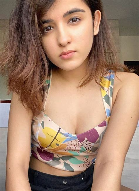 Pin On Shirley Setia