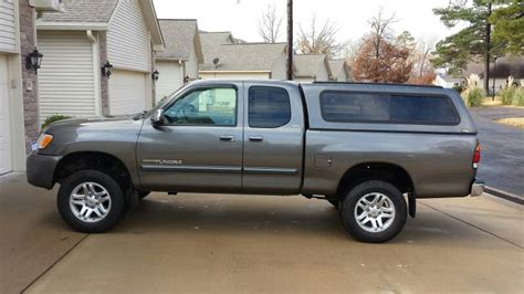 2005 Toyota tundra double cab camper shell