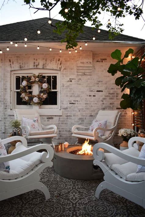 33 Best Outdoor Living Space Ideas And Designs For 2021