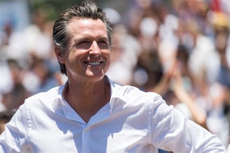 Video Gavin Newsom Bulldozes Kid While Playing Basketball The Spun