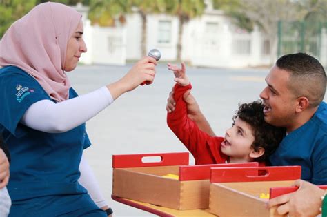 التدخل المبكر ” العلم في الصغر كالنقش على الحجر “ مجلة المنال