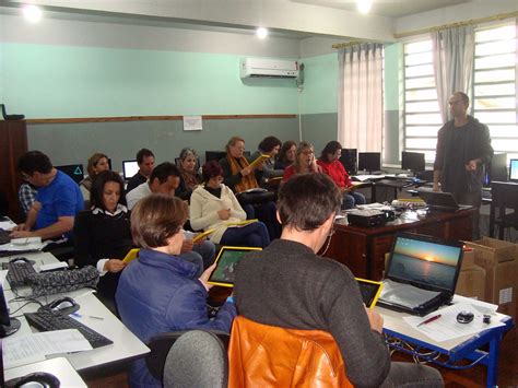 Nte Santa Maria Rs Forma O Tablet Educacional Em J Lio De Castilhos