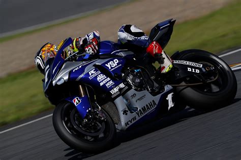 Yamaha R1 Racing Bikes