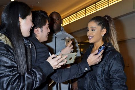 Ariana Grande S Fans Ways To Tell If You Re One Of The Arianators