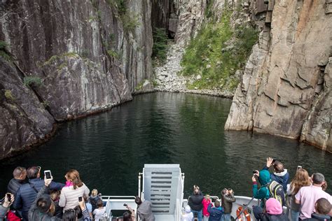 Enjoy A Lysefjord And Preikestolen Cruise Stavanger Go Fjords