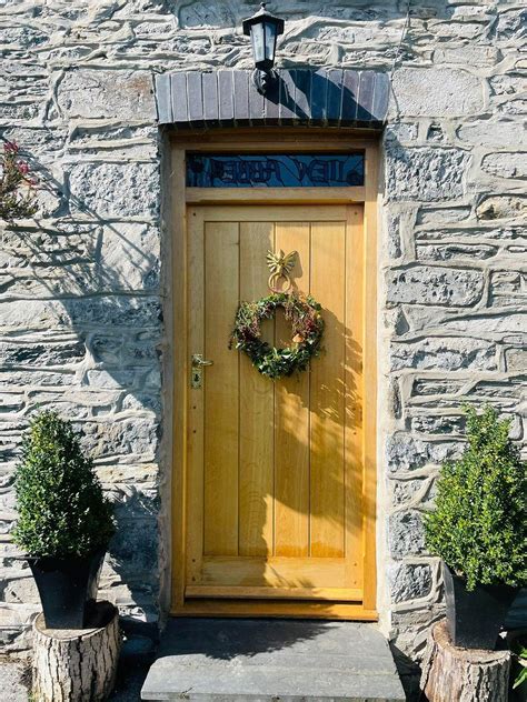 35 Gorgeous Front Door Wreath Ideas You Will Love