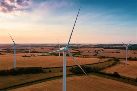 Parc éolien Le Born et Pelouse la transformation énergétique en