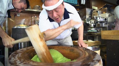 Inside The Fast-Paced, Dangerous World Of Mochi-Making In Japan – Food ...