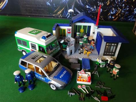 Playmobil Posterunek Policji Polizei Radiowozy