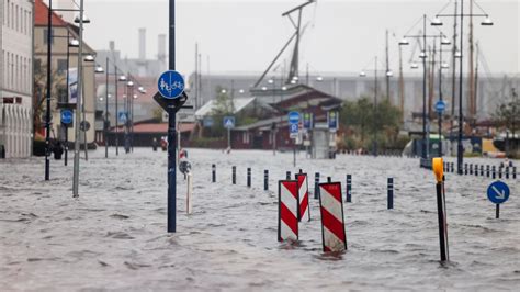 Sturmflut an der Ostsee Hochwasser und Millionenschäden tagesschau de