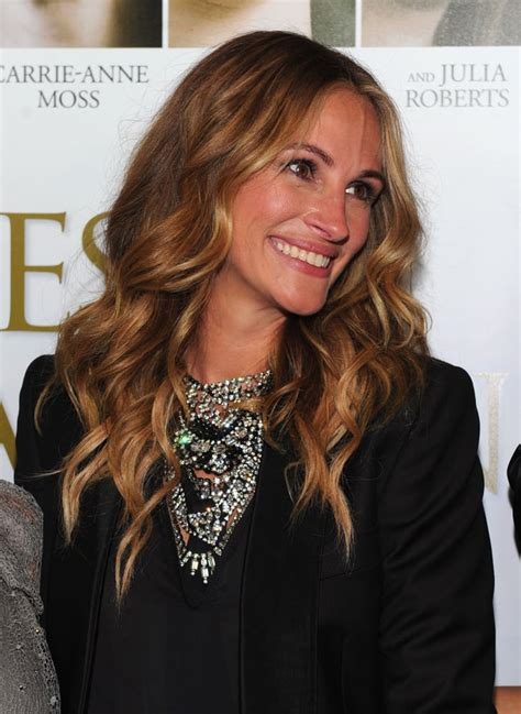 Julia Roberts With Deeper Blond Wavy Hair In 2011 Julia Robertss