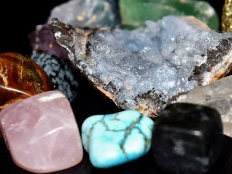 Las piedras preciosas que potencian tu personalidad según tu signo FMDOS