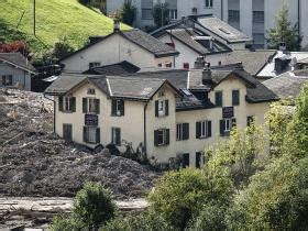 Erdrutsch Dorf Schwanden Gl Nach Regenf Llen In Alarmbereitschaft Swi