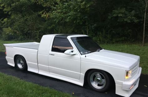 Extremely Nice Custom Bagged S10 Full Air Ride Technologies Suspension