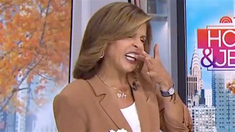 Today Host Hoda Kotb Interrupts Segment To Help Co Host Get Food Out Of