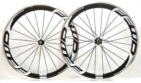 700C 50mm Depth 23 Mm Width Alloy Brake Surface Carbon Wheels Clincher