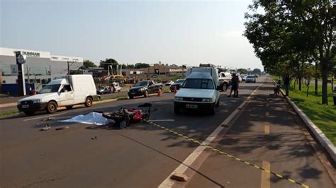 Motociclista Bate Na Traseira De Carro E Morre Na C Nsul Assaf Trad