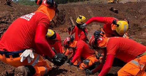 Após dois anos e oito meses da tragédia em Brumadinho bombeiros acham