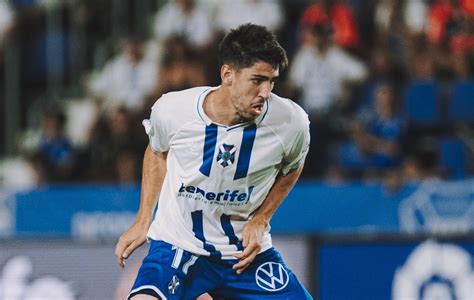 Waldo Rubio debutó con el Tenerife Stadium Tenerife