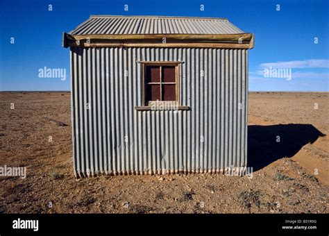 Corrugated Iron Tin Hut Stock Photo Alamy