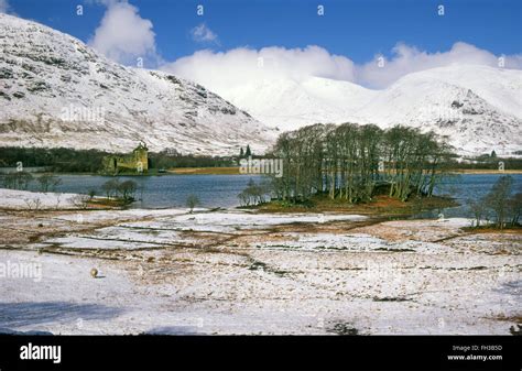 Winter view of Kilchurn Castle, Loch Awe, Argyll Stock Photo - Alamy