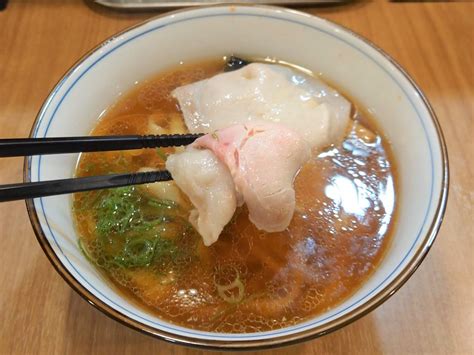 【醤油ラーメン浜松町】超極太の平打ち縮れ麺「menクライ」 ラーメンエンジニアの麺ブログ