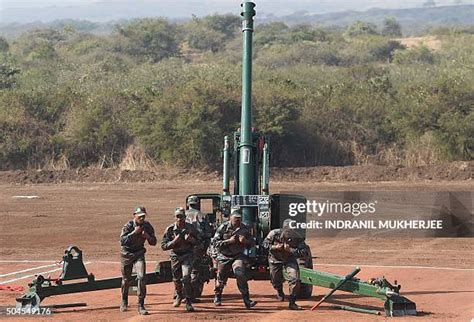 105mm Indian Field Gun Photos And Premium High Res Pictures Getty Images