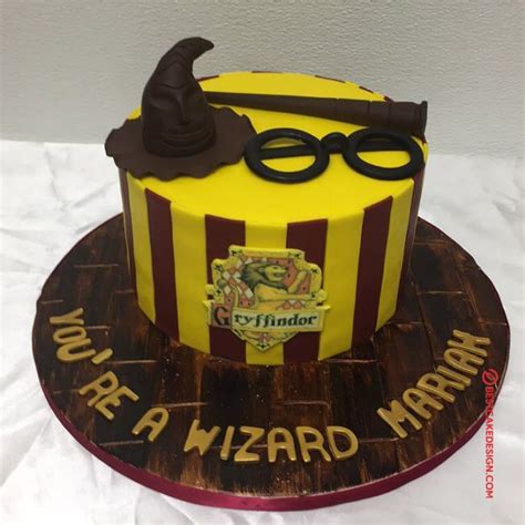 50 Gryffindor Cake Design Cake Idea October 2019 Cake Cool Cake