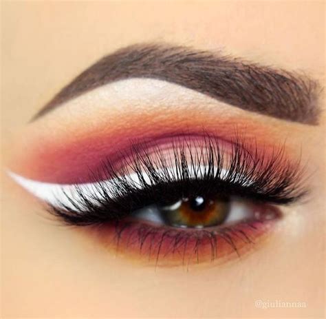 10 Hottest White Eyeliner Ideas To Make Eyes Bigger Styles Weekly