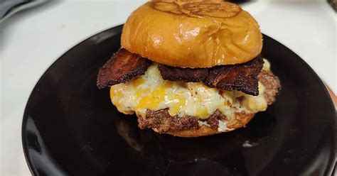 I Made A Jalapeno Pimento Cheese And Bacon Burger Imgur