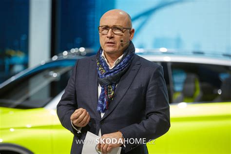 ŠKODA VISION X na autosalonu v Ženevě 2018 ve fotografii SKODAHOME cz