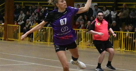 Handball Nationale F Minine Dole Chaussin Veut Battre Le Leader