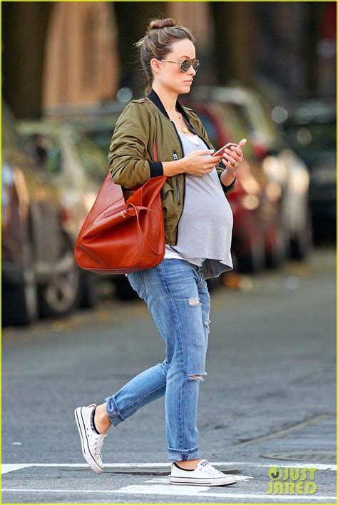 Pregnant Olivia Wilde's Baby Bump is Getting Bigger & Bigger! Olivia ...