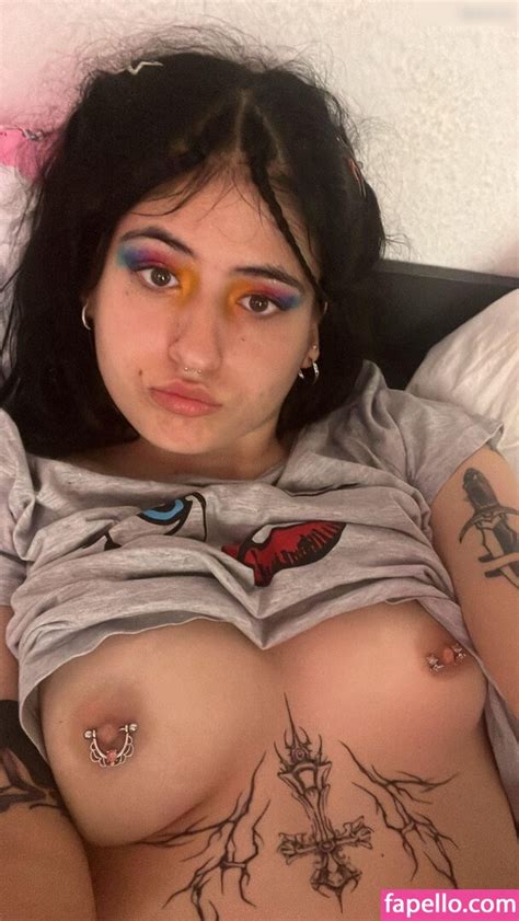 Niamausilol Niamausi Niamauslol Nude Leaked Onlyfans Photo