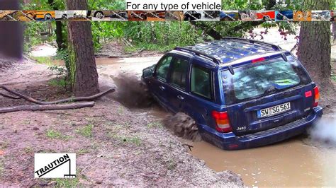 Jeep Steckt Fest Im Schlamm Oder Schnee Nein Mit Eingebautem