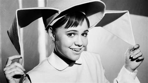 Sally Field explains why she hated working on 'The Flying Nun': 'I just ...