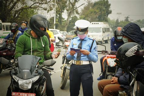 होलीमा ट्राफिक चेकिङमा कडाइ मापसेसहित उपत्यकामा साढे ४ सय सवारी