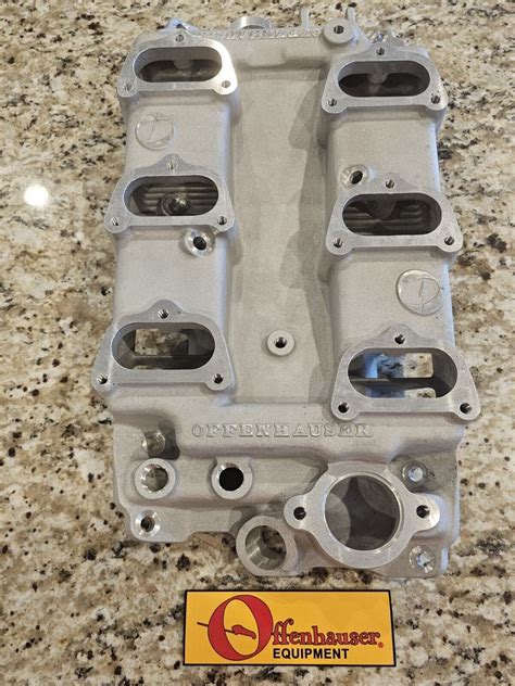 Offenhauser Pacesetter Six 2 Barrel Sbc Intake Manifold 3924 Offy 6x2