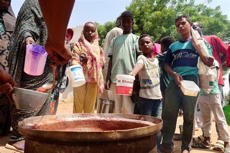 Guerre Au Soudan Laide Humanitaire Pour Le Darfour Bloquée Par Les