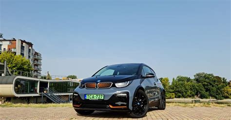 10 év után is a legjobb városi elektromos autó BMW i3S Unique Forever