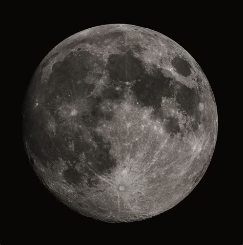 How A Moon Filter Can Improve Your Observations Of The Moon BBC Sky